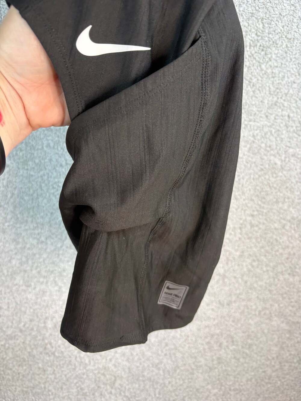 Nike Pro Black Athletic Face Mask Reflective Swoosh Performance